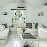 Ilianna Villa *